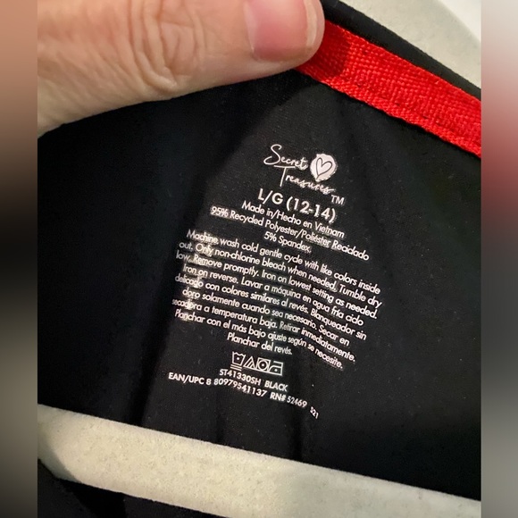 Lighten Up pajamas, Secret Treasures. Large top and XL bottom (jogger style) NWT - Picture 5 of 9